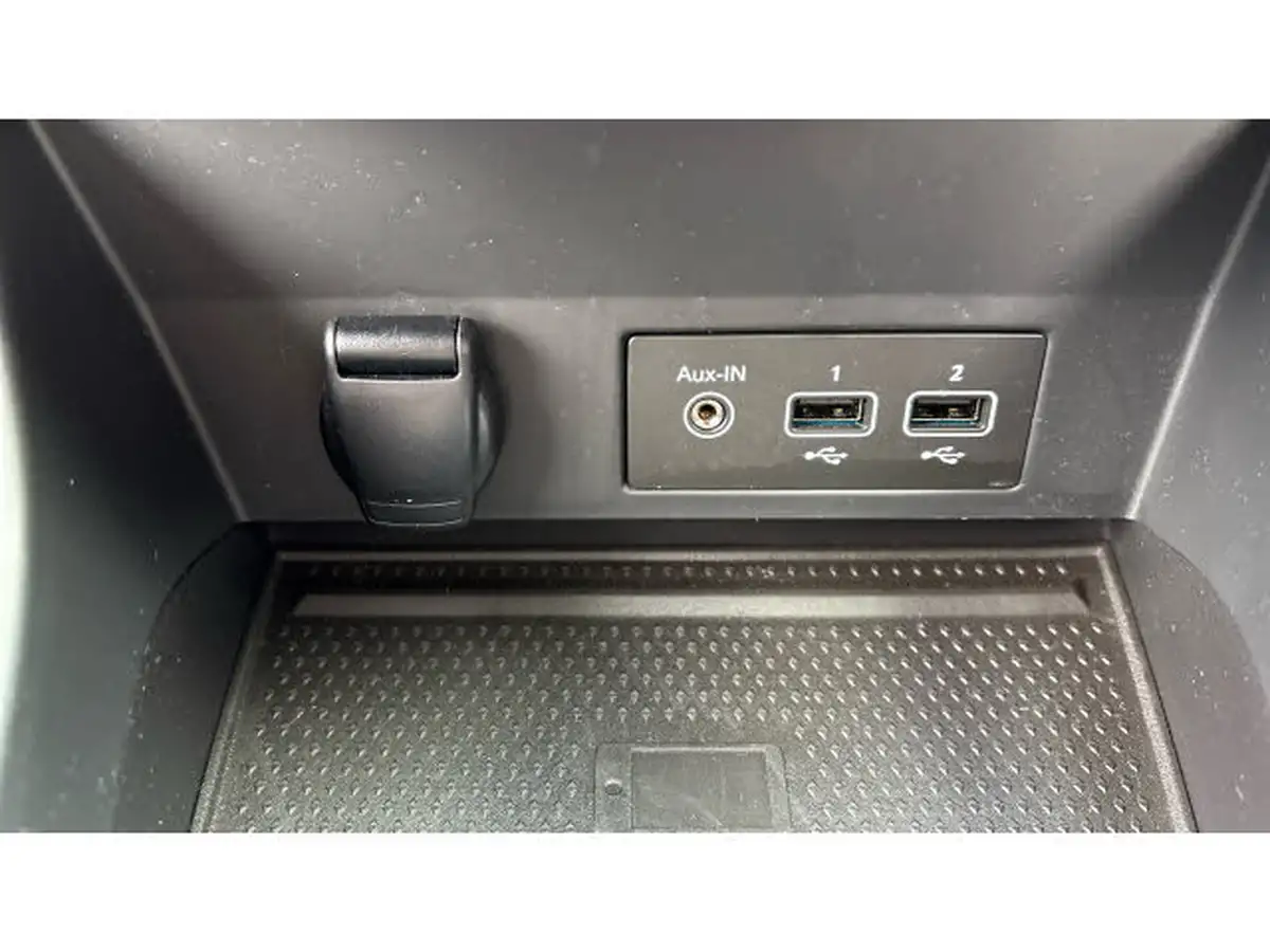 2021-renault-captur-13-tce-iconic-140ps-big-26