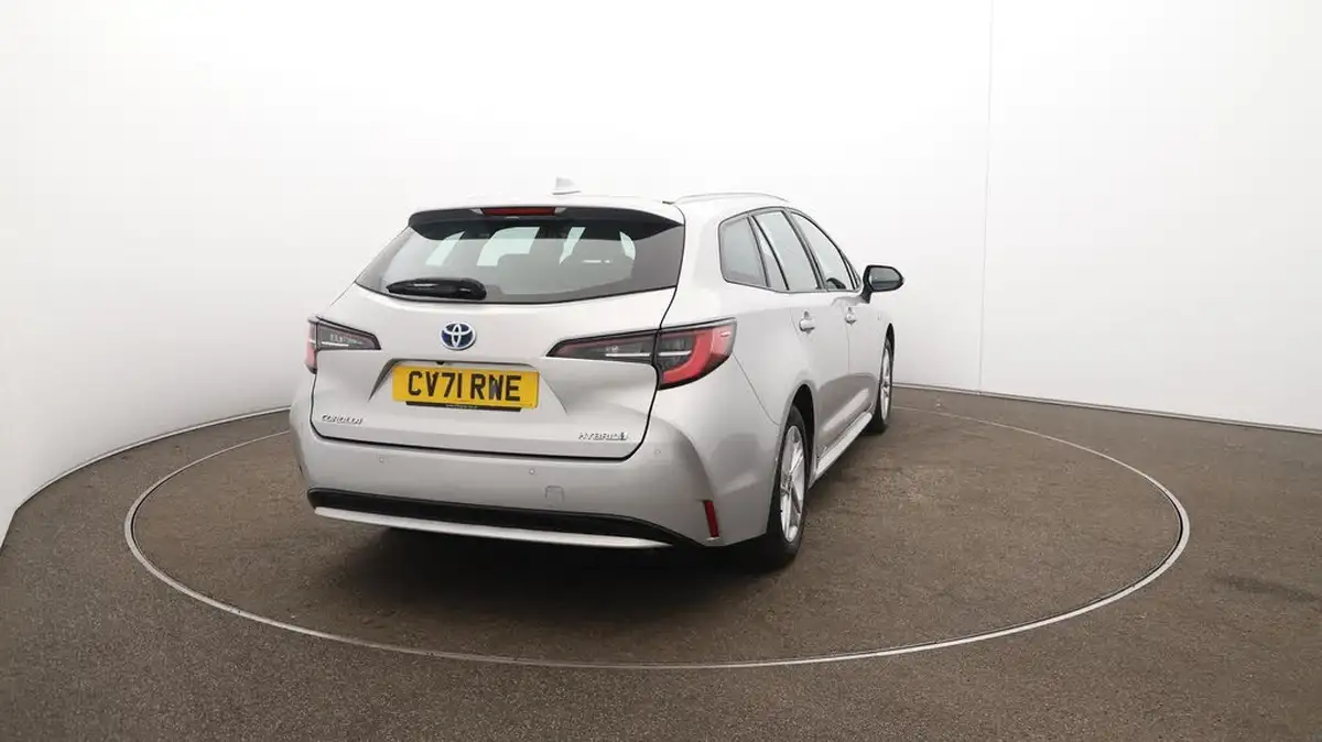 2021-toyota-corolla-18-vvt-i-icon-tech-spare-wheel-touring-sports-5d-big-56