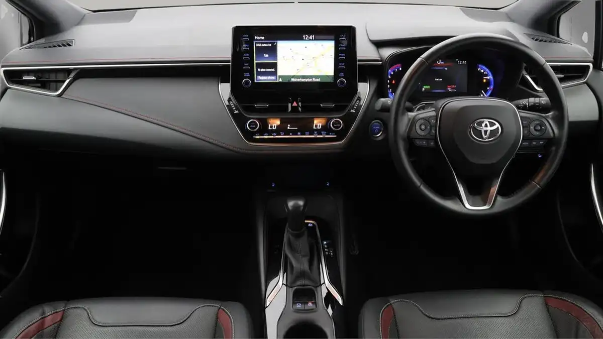 2020-toyota-corolla-20-vvt-i-excel-spare-wheel-touring-sports-big-18