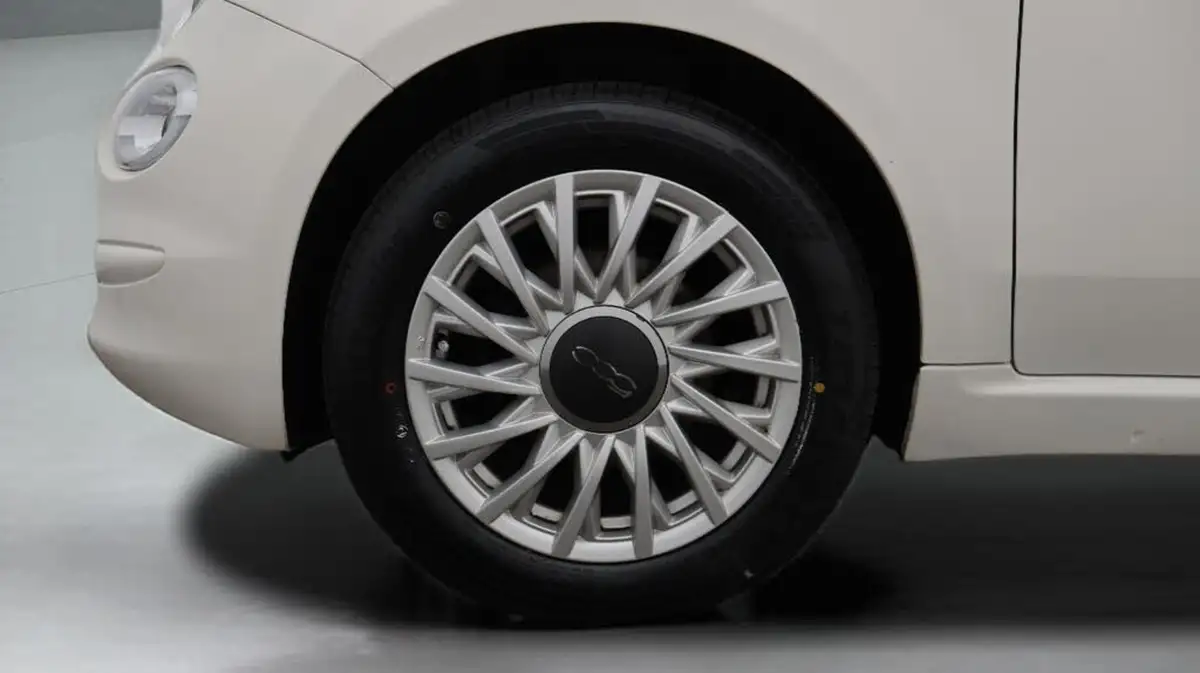 2020-fiat-500-12-lounge-dualogic-big-18