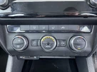 2015-skoda-octavia-20tdi-se-l-estate-small-43