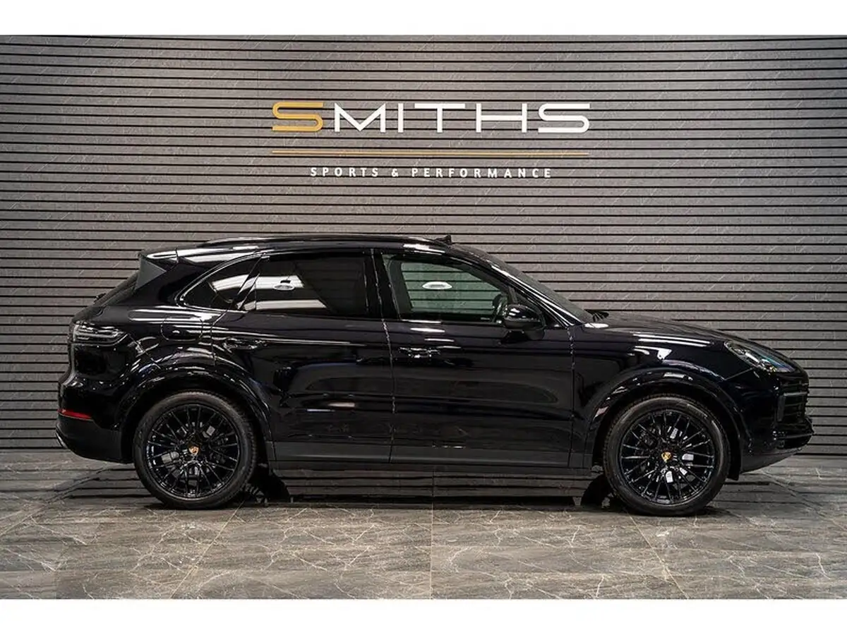 2021-porsche-cayenne-30-v6-station-wagon-big-2
