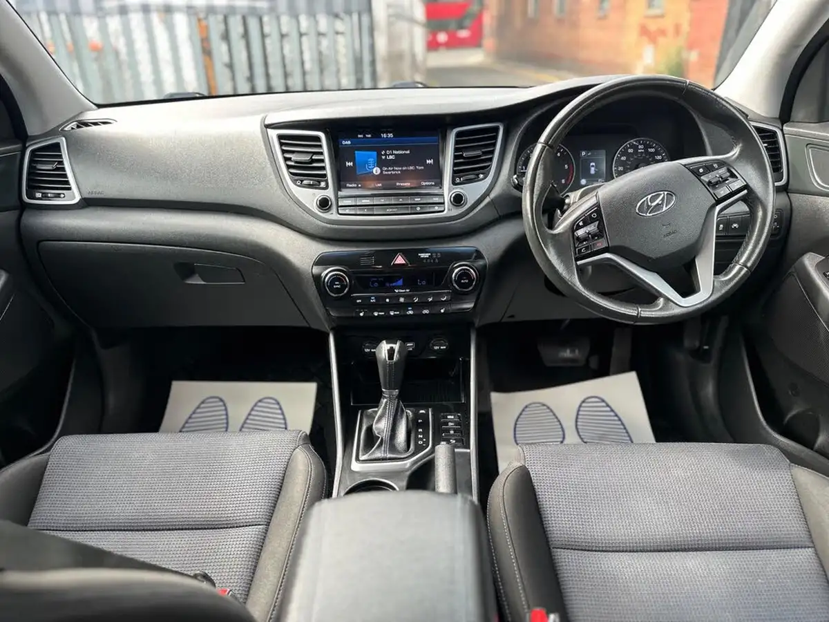 2017-hyundai-tucson-17crdi-blue-drive-se-nav-141ps-dct-big-5