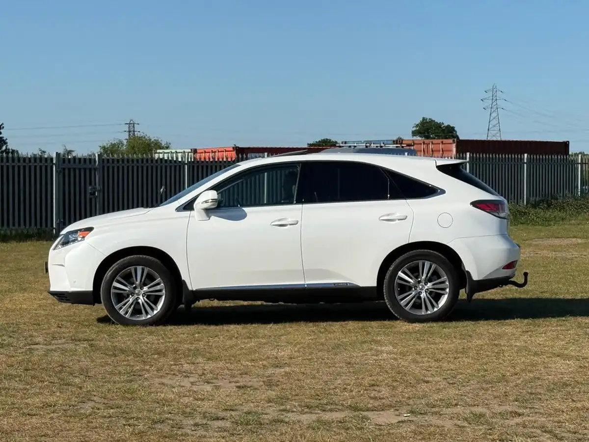 2016-lexus-rx-450h-35-advance-sun-big-6