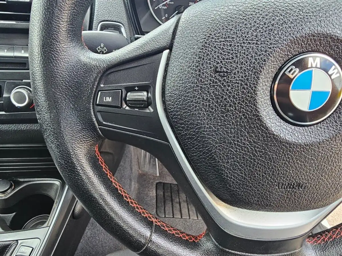 2012-bmw-1-series-20td-116d-sport-hatchback-5d-big-11