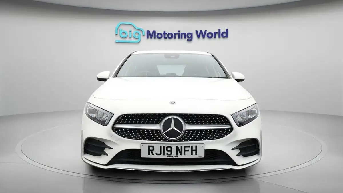 2019-mercedes-benz-a-class-20-a220-amg-line-hatchback-5d-big-2