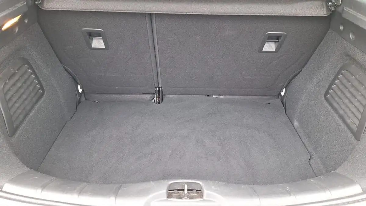 2013-citroen-c3-14hdi-vtr-big-7