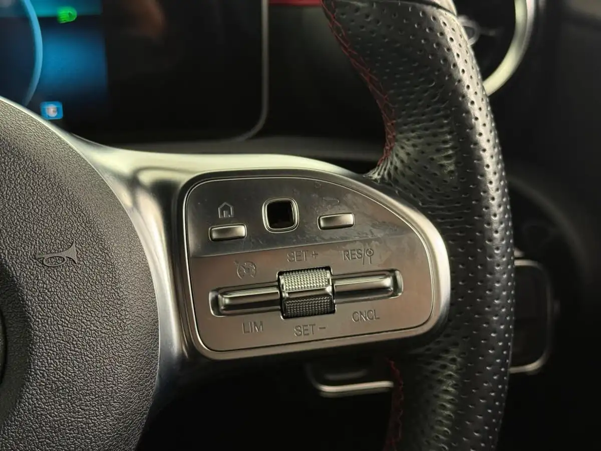 2019-mercedes-benz-a-class-15d-a180d-amg-line-executive-hatchback-5d-big-24