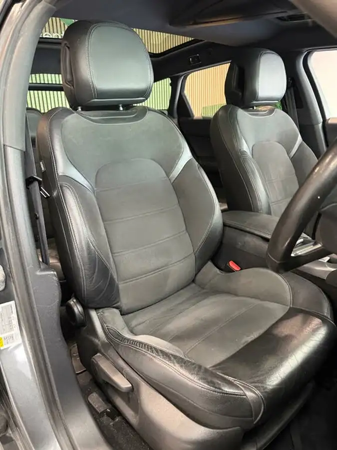 2015-citroen-ds5-16bluehdi-dstyle-big-13