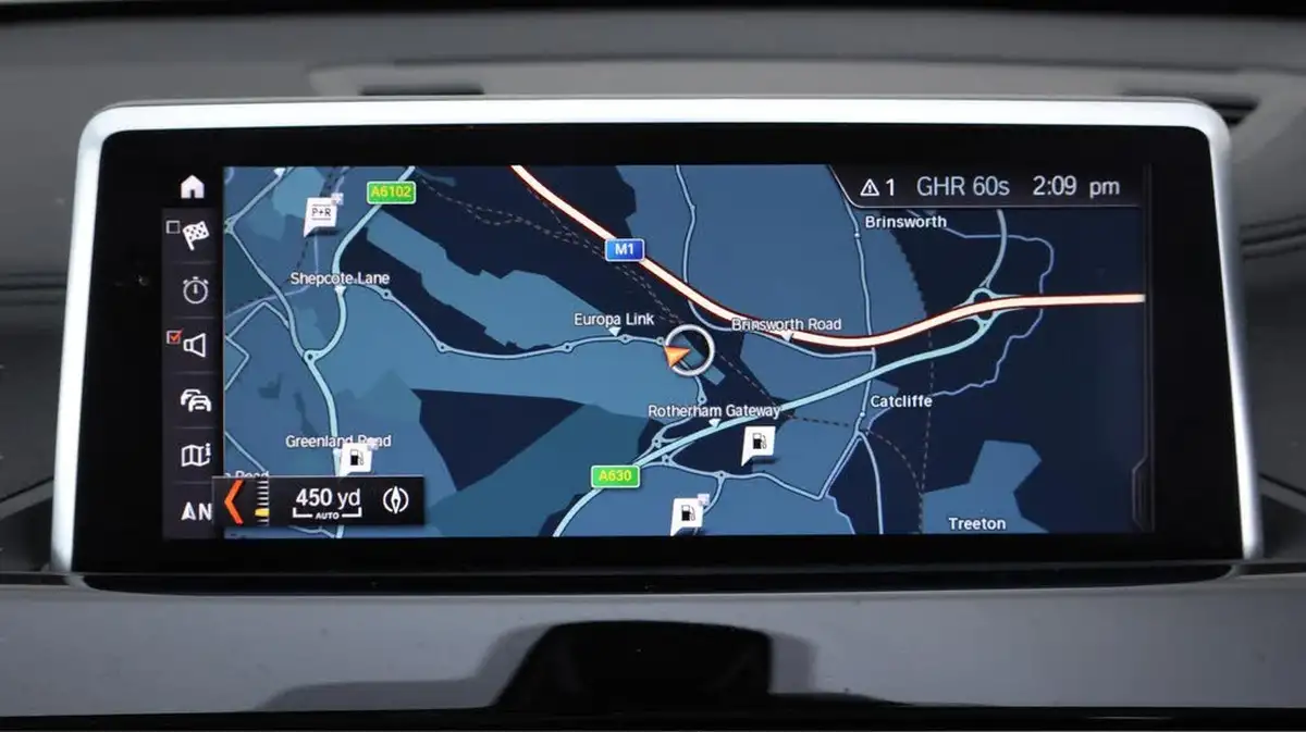 2021-bmw-x1-20td-sdrive18d-xline-big-11