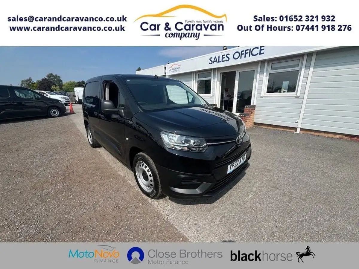2022-toyota-proace-city-15d-active-big-0
