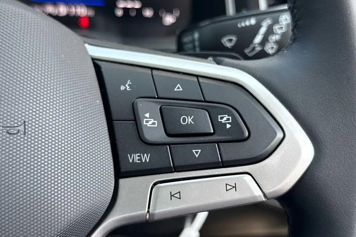 2025-volkswagen-polo-10-tsi-match-dsg-big-16