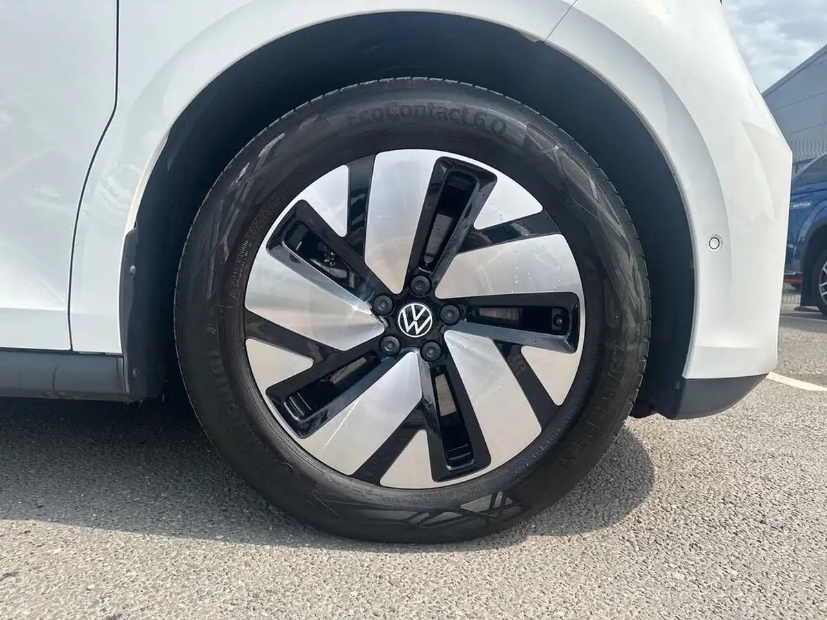 2024-volkswagen-id-buzz-cargo-e-commerce-plus-286ps-79kwh-big-17