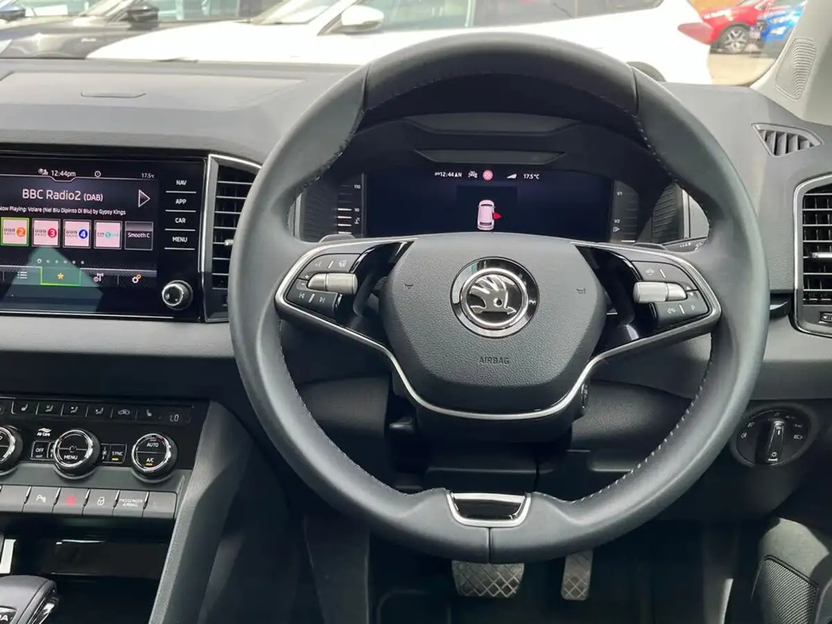 2024-skoda-karoq-15-tsi-se-l-dsg-big-16