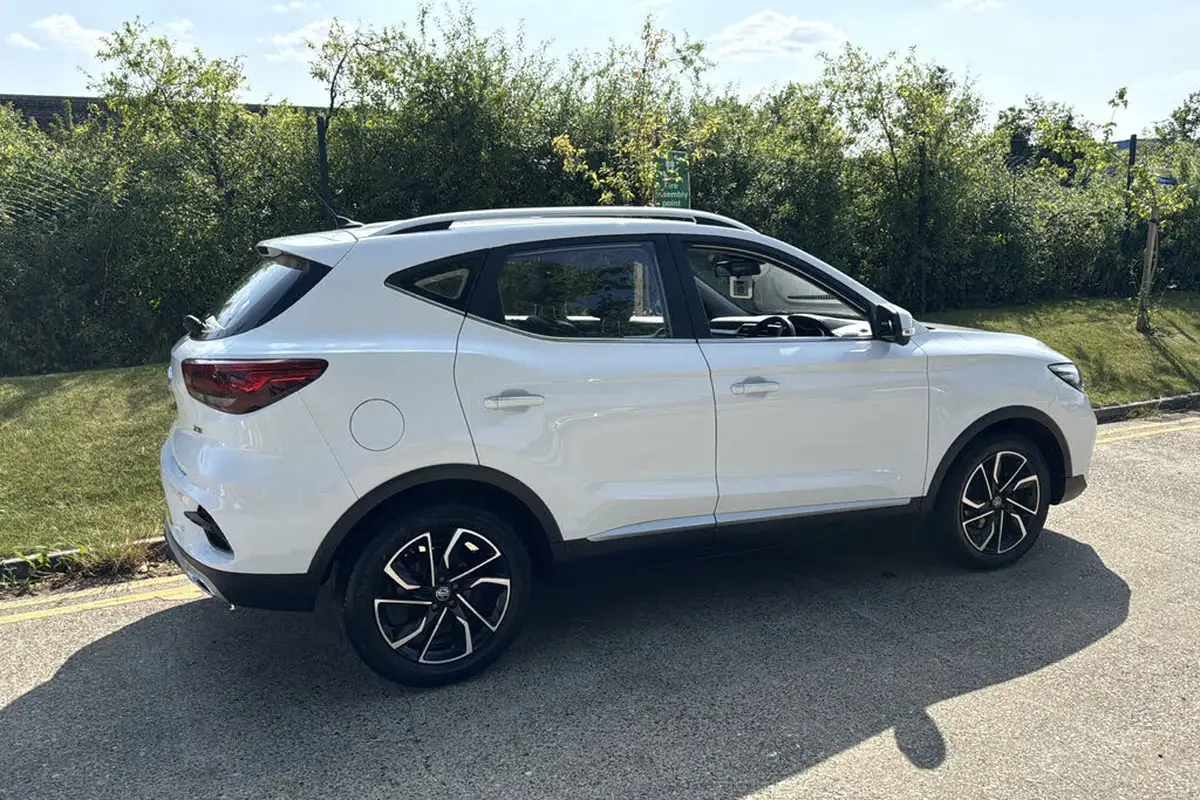 2021-mg-zs-suv-15-vti-tech-exclusive-big-33
