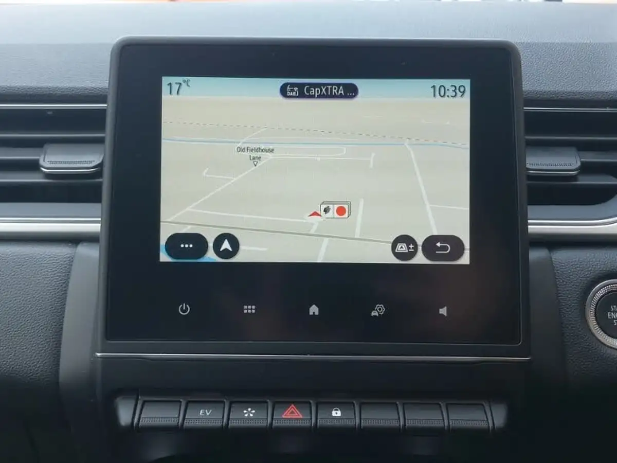 2023-renault-captur-16-techno-160ps-plug-in-big-15