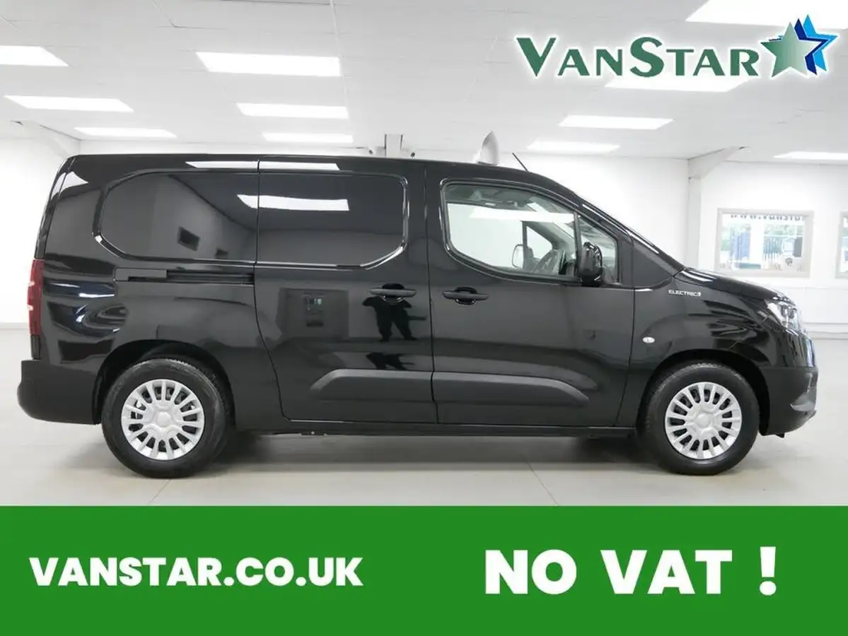 2022-toyota-proace-city-e-icon-l2-big-0