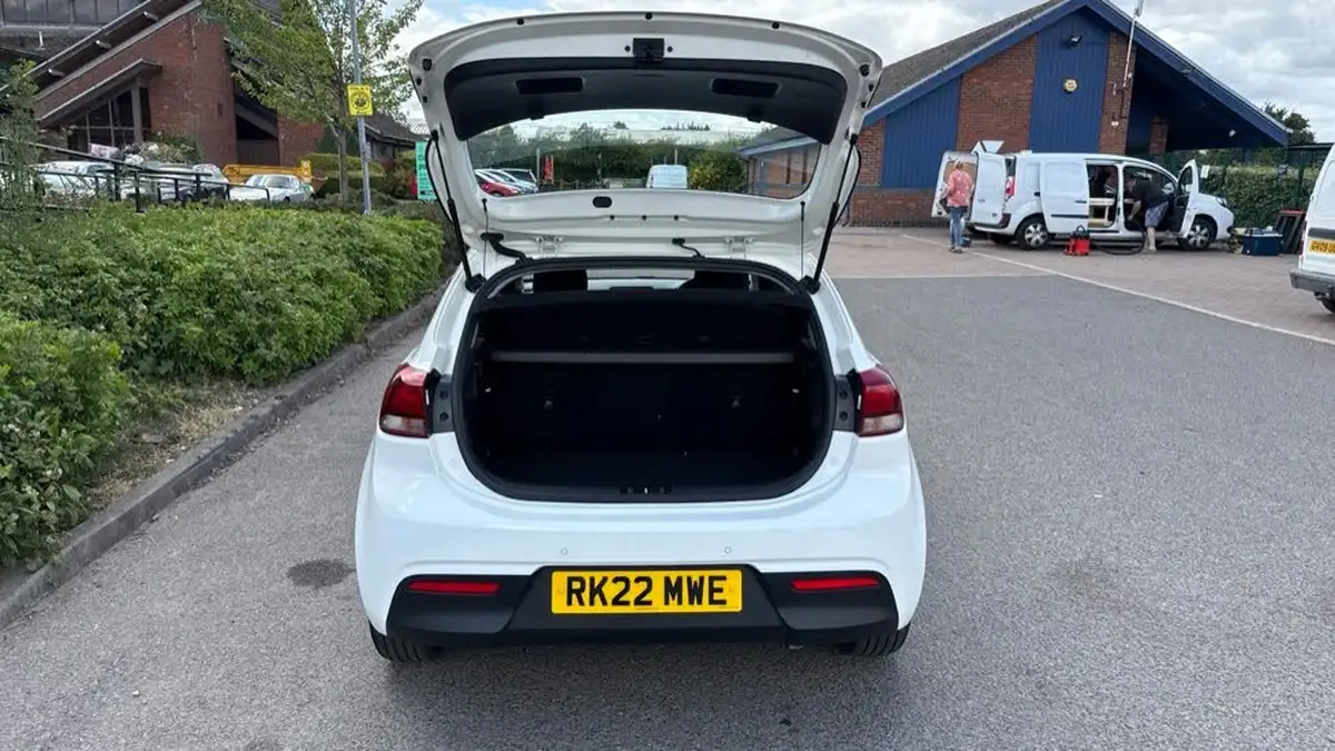 2022-kia-rio-10-t-gdi-2-big-7