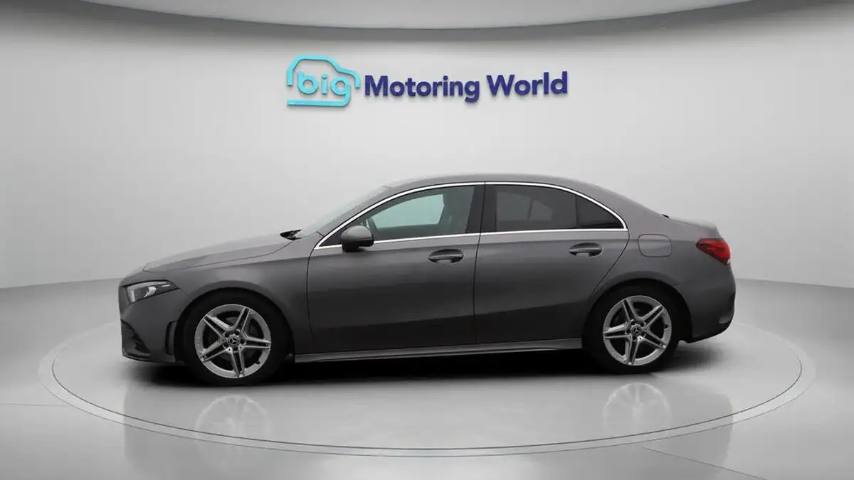 2020-mercedes-benz-a-class-13-a200-amg-line-saloon-4d-7g-dct-big-4