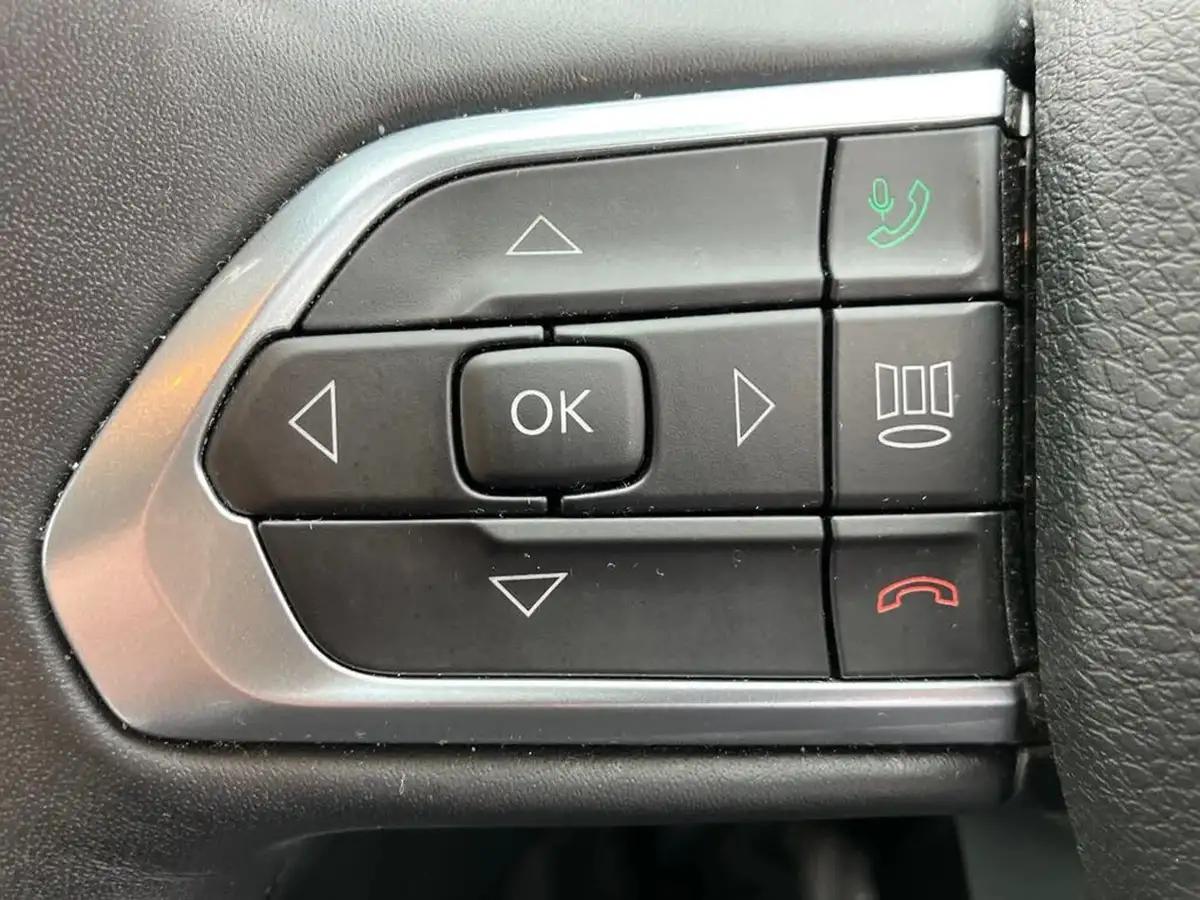 2023-jeep-compass-13-gse-s-big-18