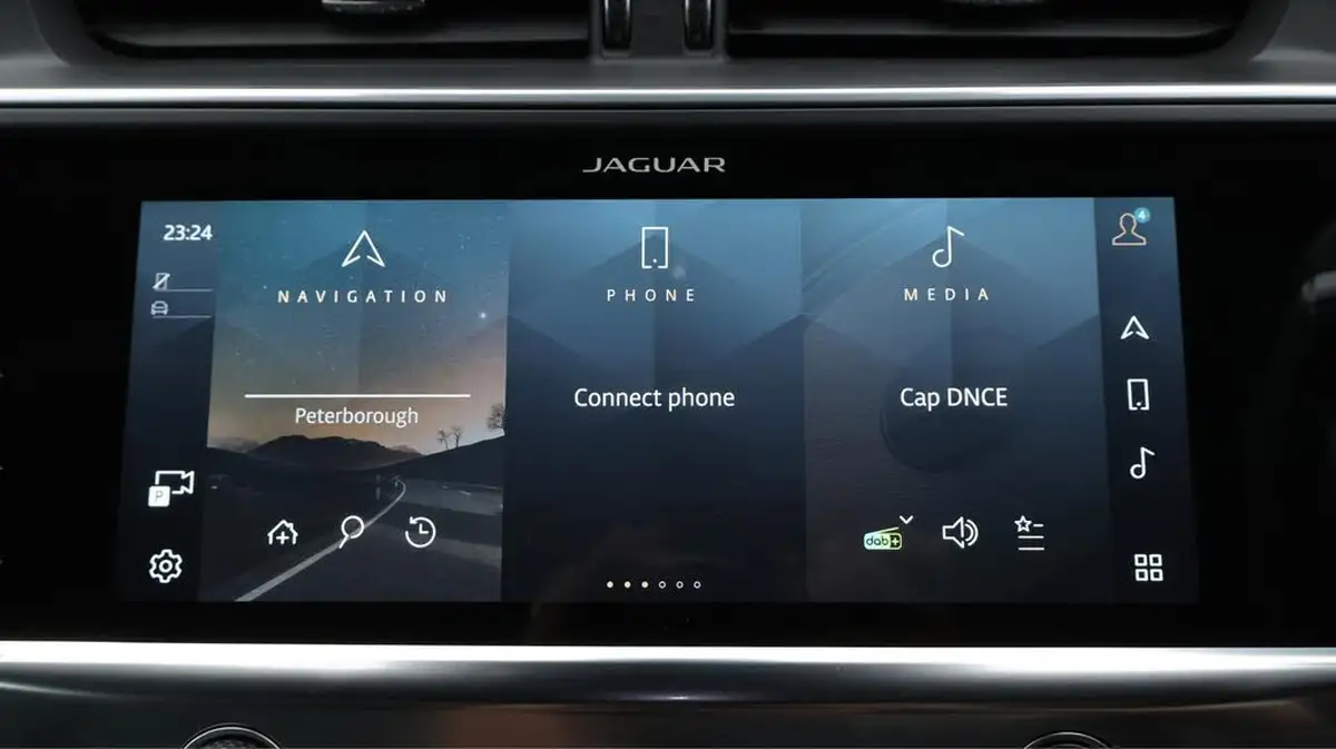 2022-jaguar-i-pace-ev400-hse-black-big-11
