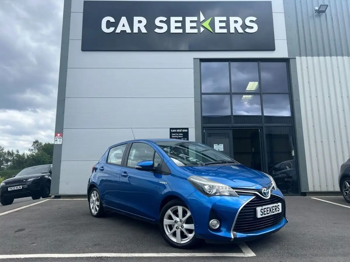 2015-toyota-yaris-15-vvt-i-excel-hybrid-15in-big-0