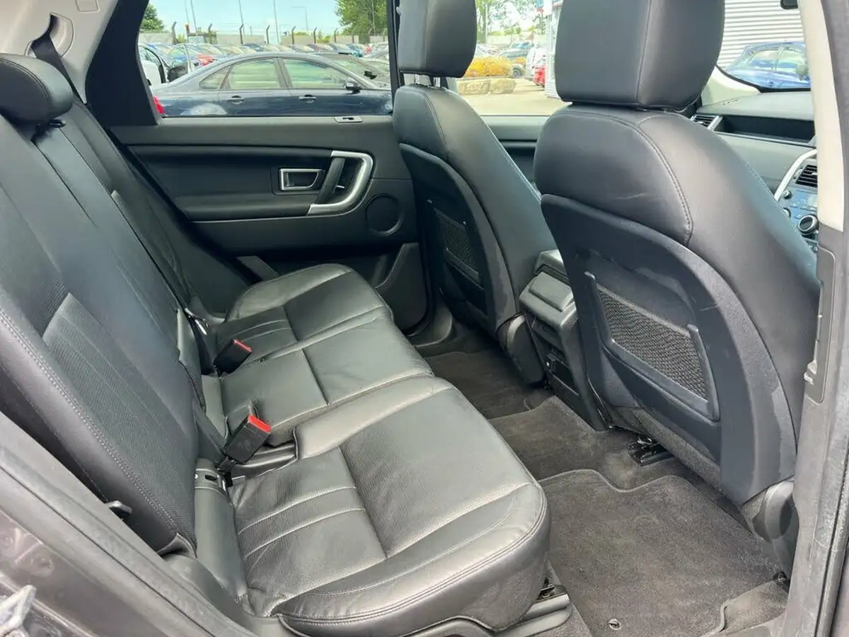 2019-land-rover-discovery-sport-20-si4-hse-big-25
