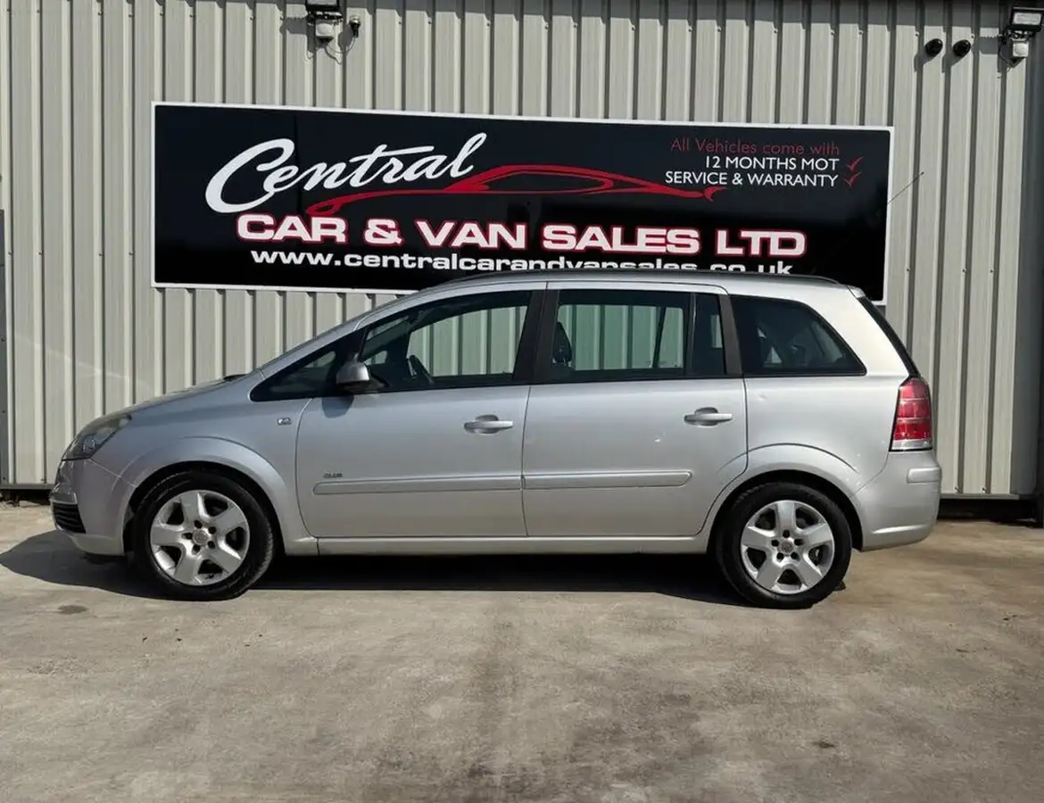 2007-vauxhall-zafira-16-club-big-3