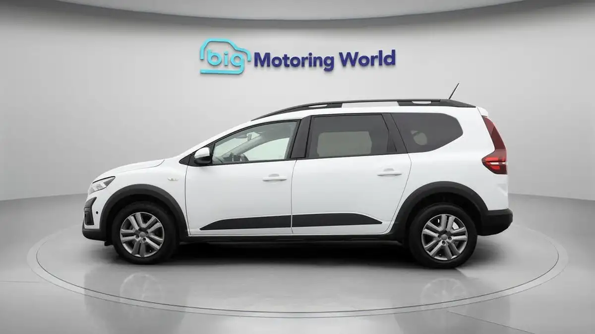 2023-dacia-jogger-10-tce-expression-big-4