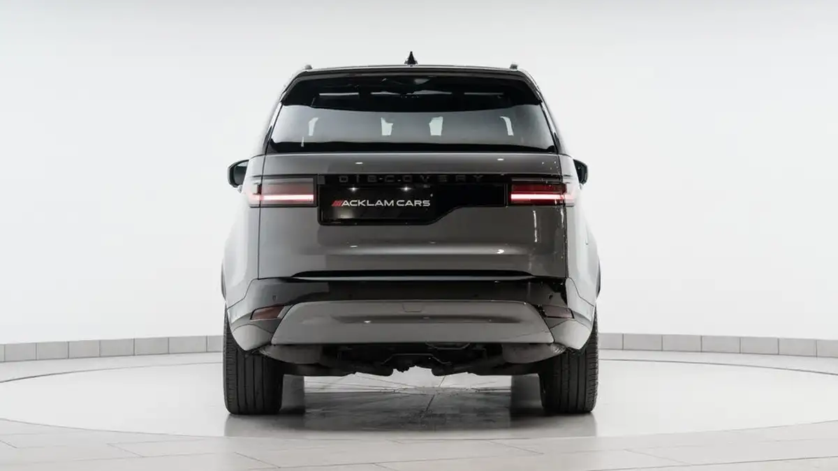 2023-land-rover-discovery-30-d300-dynamic-se-big-4