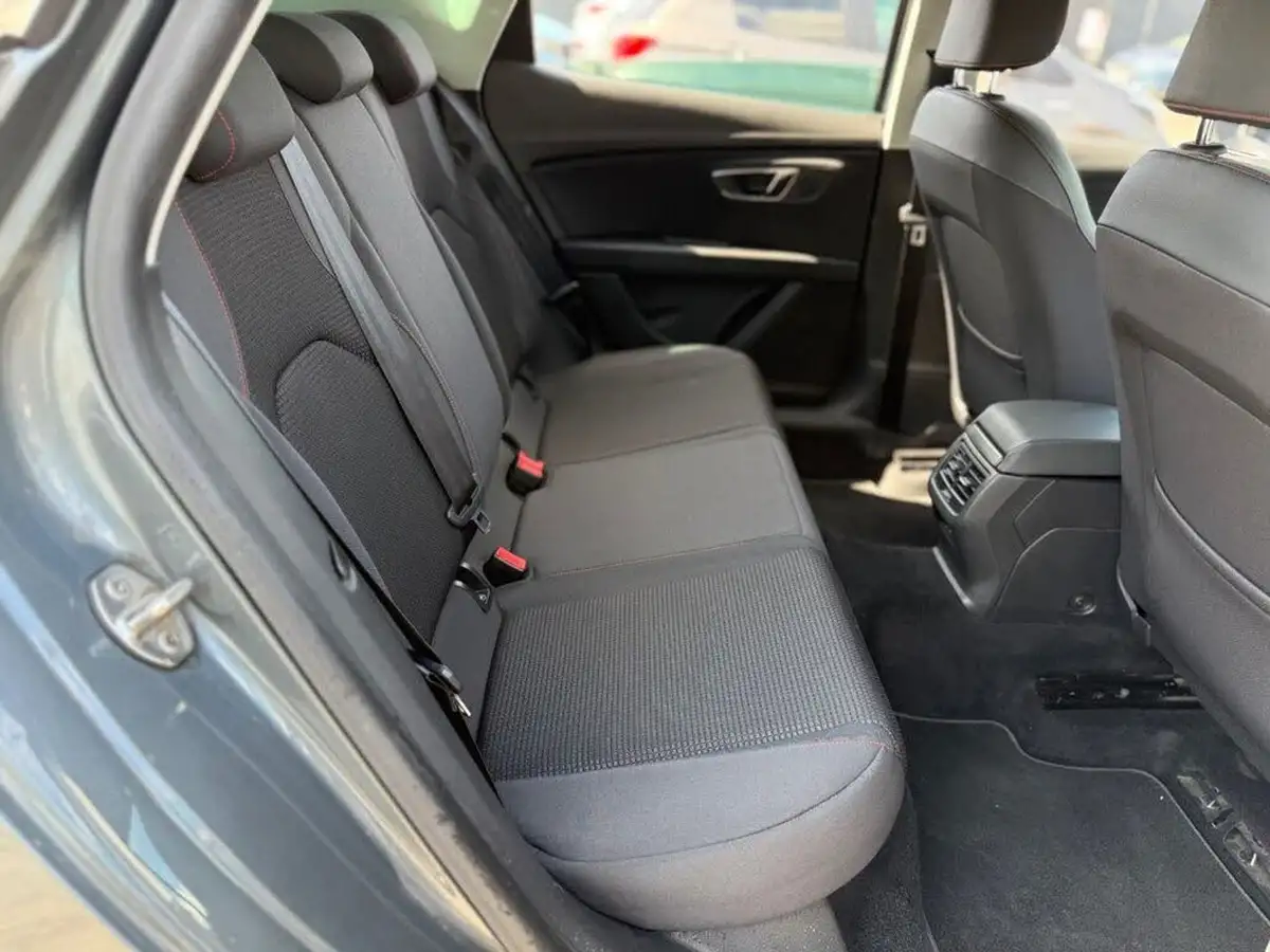 2018-seat-leon-20tdi-fr-technology-184ps-hatchback-5d-dsg-big-18