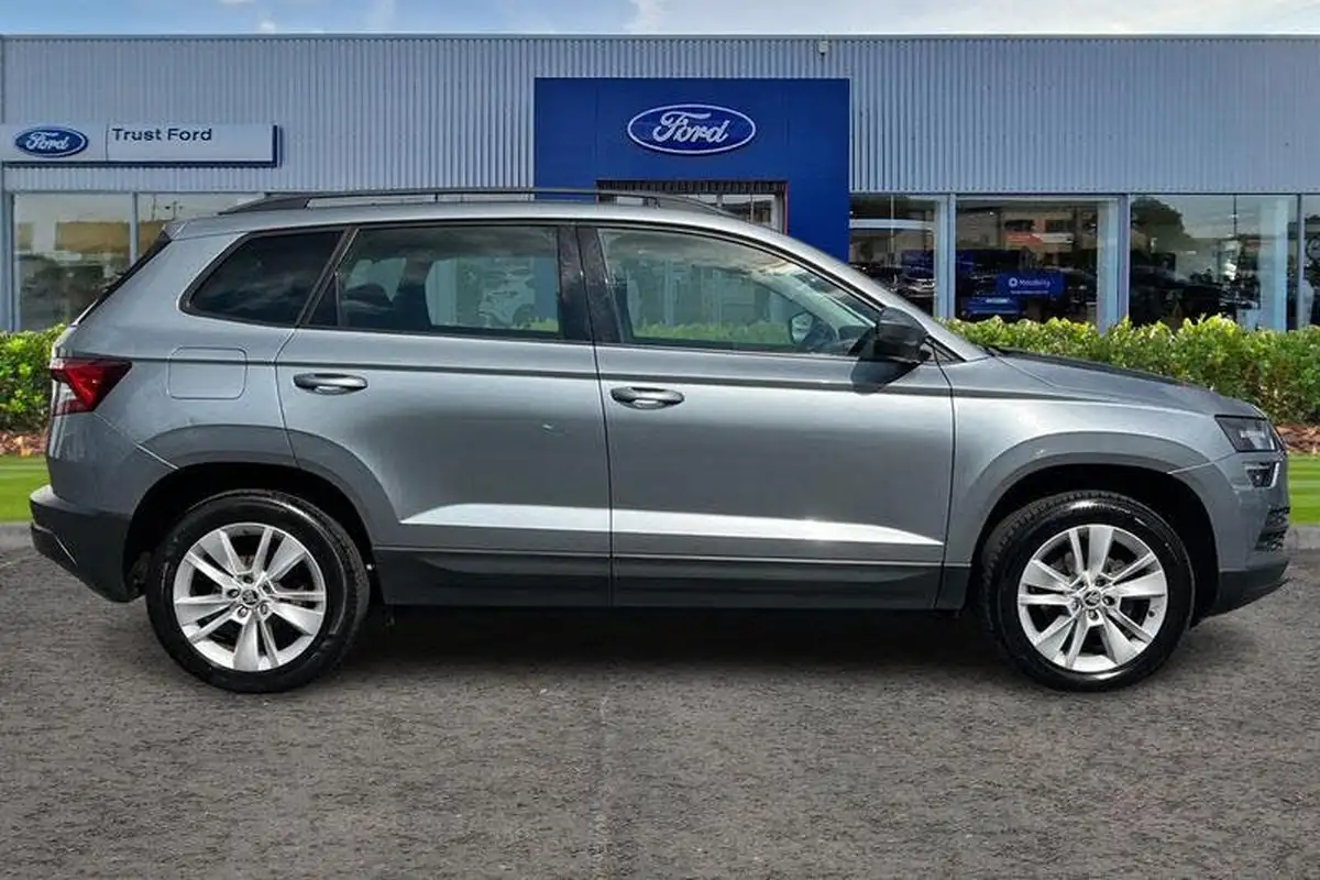 2020-skoda-karoq-15-tsi-se-technology-big-2