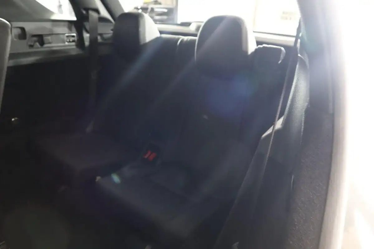 2022-mercedes-benz-gle-class-29d-gle400d-amg-line-premium-big-17