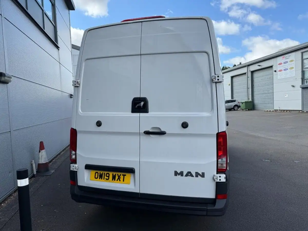 2019-man-tge-20-td-2140-standard-panel-big-9