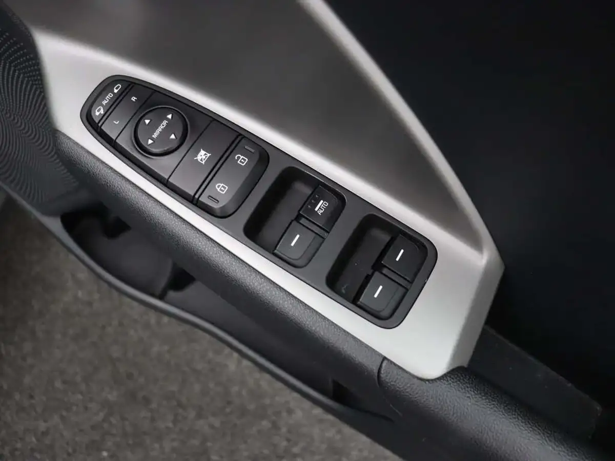 2022-kia-niro-16-gdi-2-139bhp-156kwh-big-22