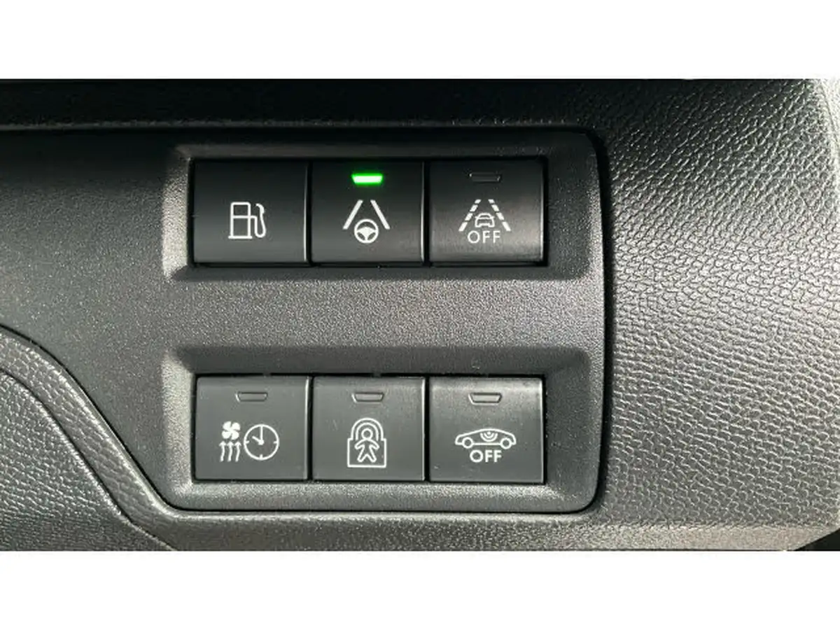 2022-peugeot-3008-suv-16-puretech-gt-premium-300bhp-4wd-hybrid4-e-eat8-big-35