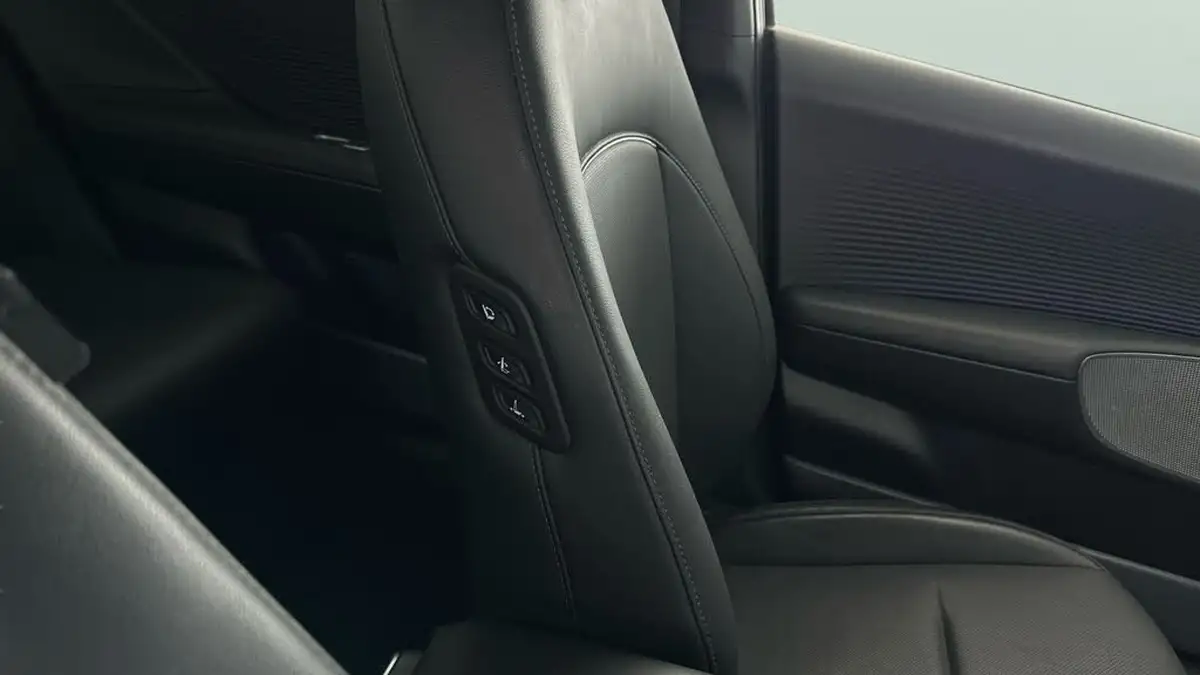 2023-hyundai-ioniq-6-e-ultimate-325ps-dual-motor-awd-big-35