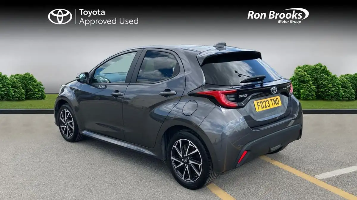 2023-toyota-yaris-15-vvt-i-design-big-3