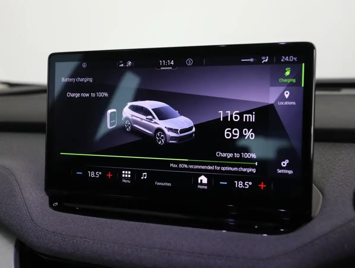 2024-skoda-enyaq-e-60-big-31