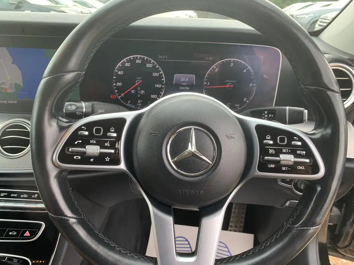 2019-mercedes-benz-e-class-20d-e220d-se-ss-saloon-4d-big-15
