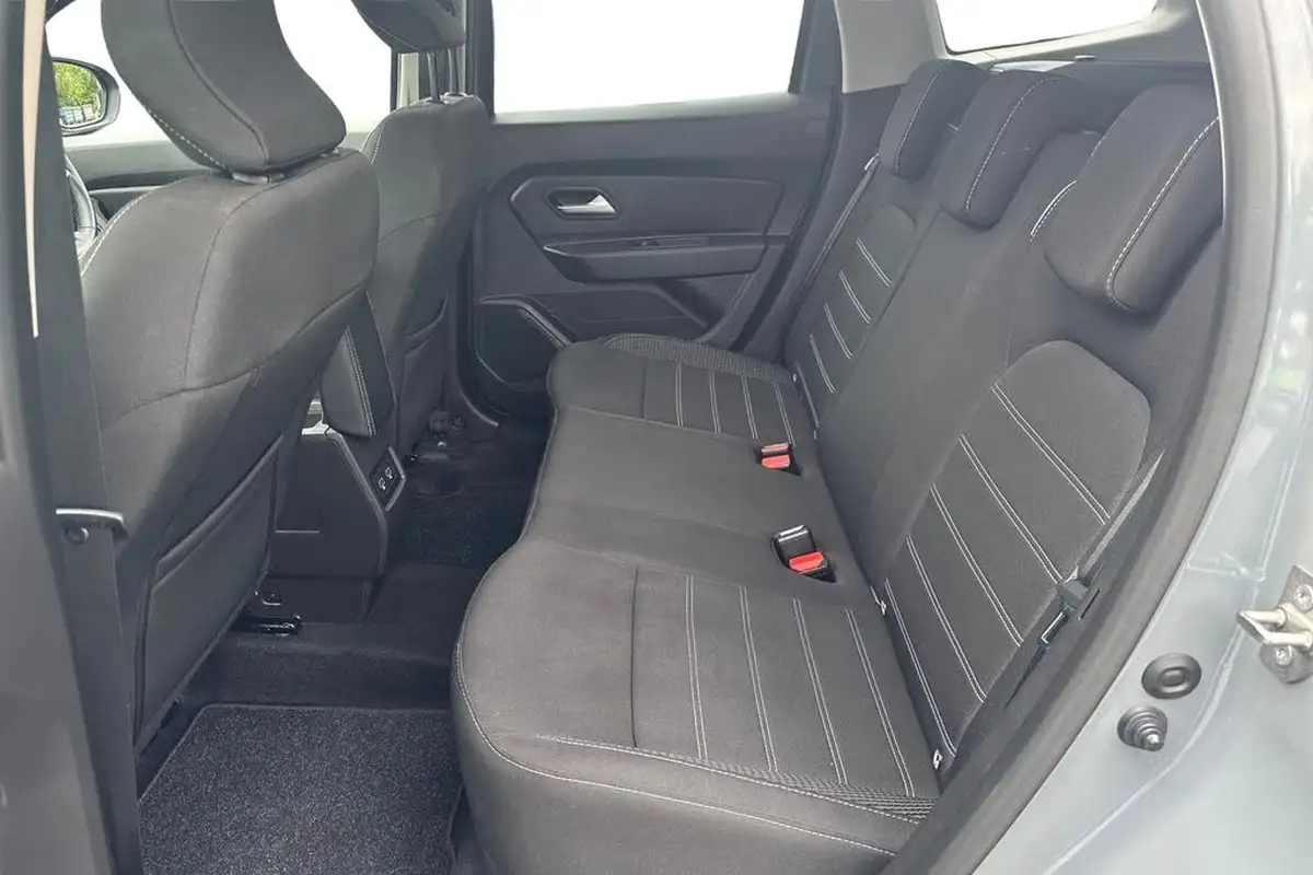 2023-dacia-duster-13-tce-journey-130bhp-big-16