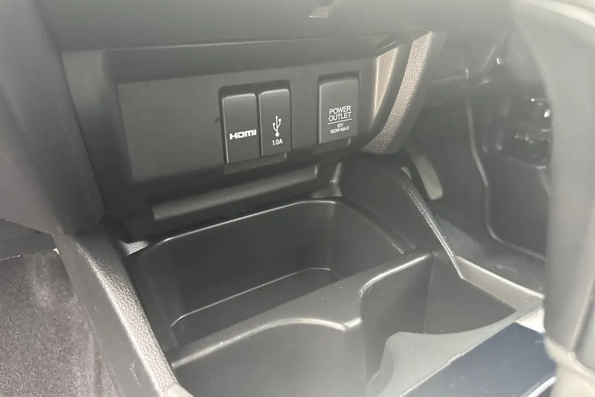 2018-honda-jazz-13-i-vtec-ex-navi-cvt-big-7