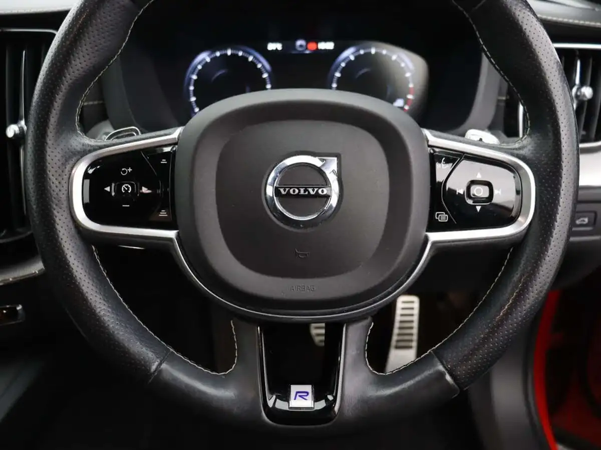 2018-volvo-xc60-20-t5-r-design-pro-250bhp-awd-big-39