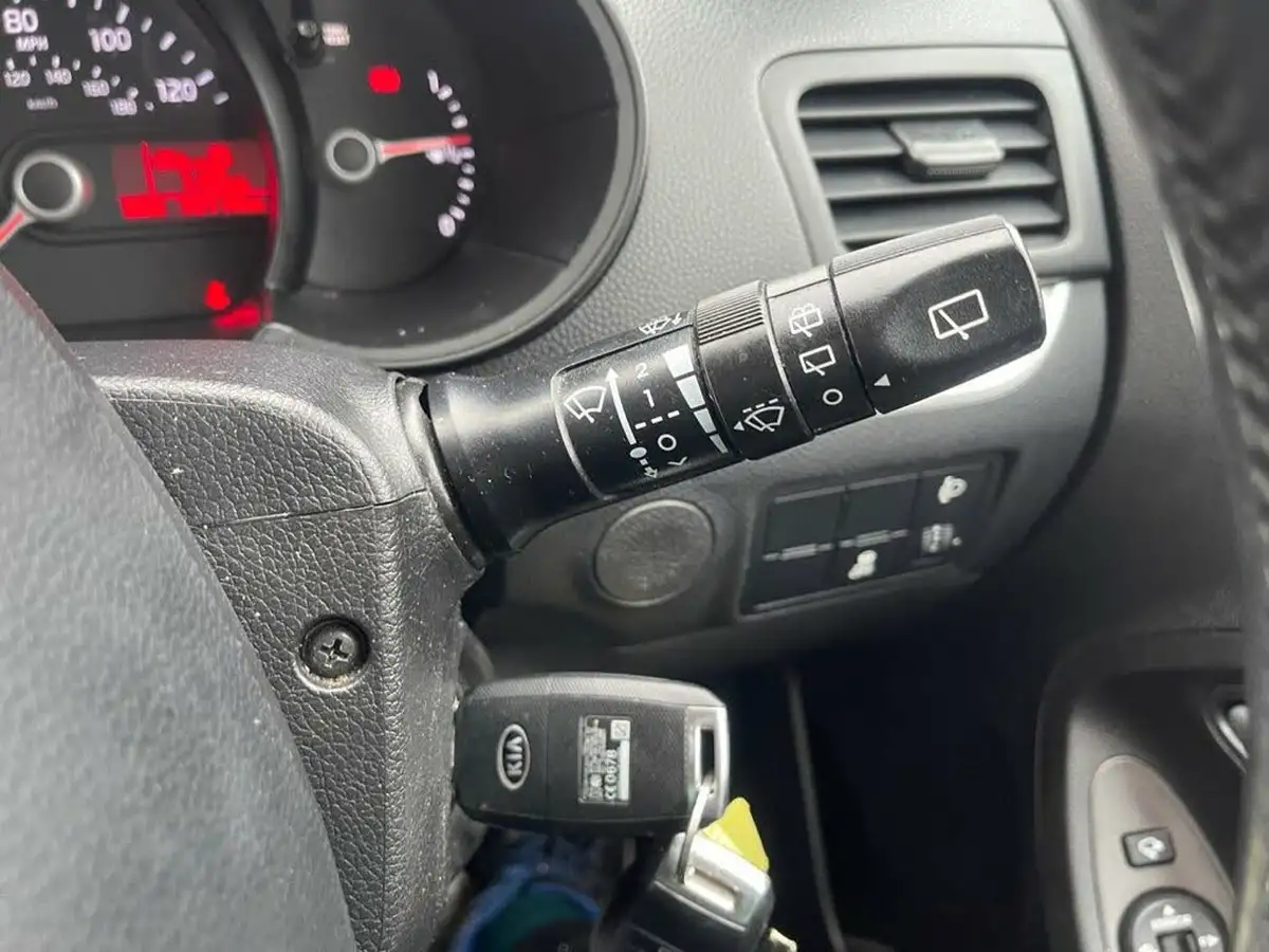 2014-kia-picanto-125-picanto-3-big-8