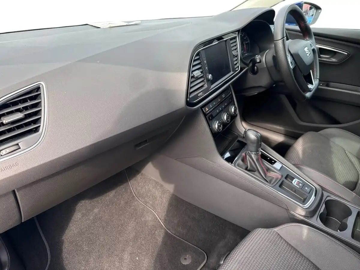 2020-seat-leon-15-tsi-evo-fr-150ps-hatchback-dsg-big-8