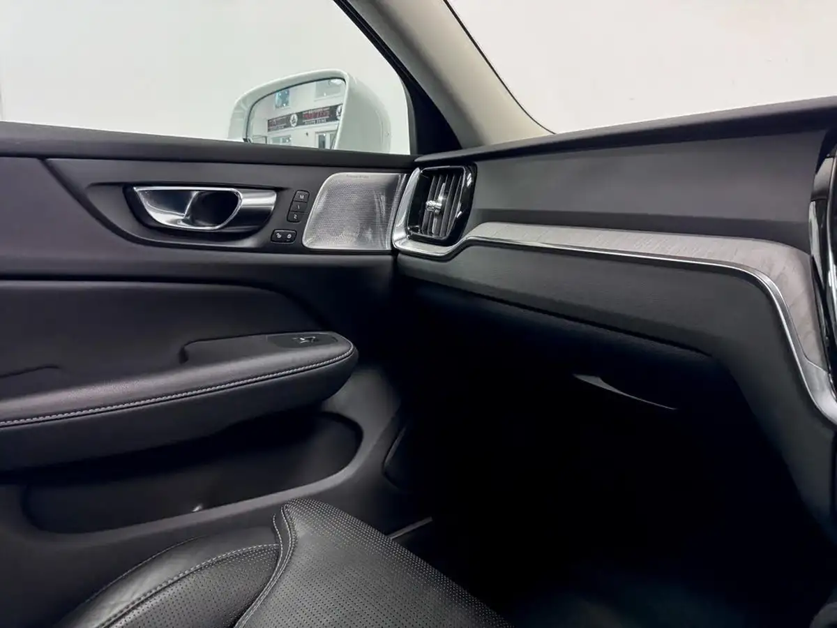 2021-volvo-v60-20-t6-inscription-350bhp-plug-in-hybrid-big-30