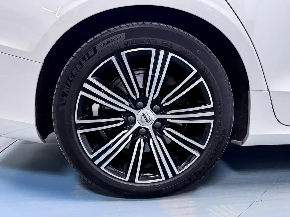 2021-volvo-v60-20-t6-inscription-350bhp-plug-in-hybrid-big-54