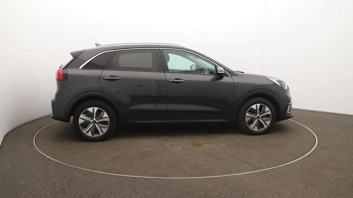 2022-kia-niro-ev-e-2-big-49