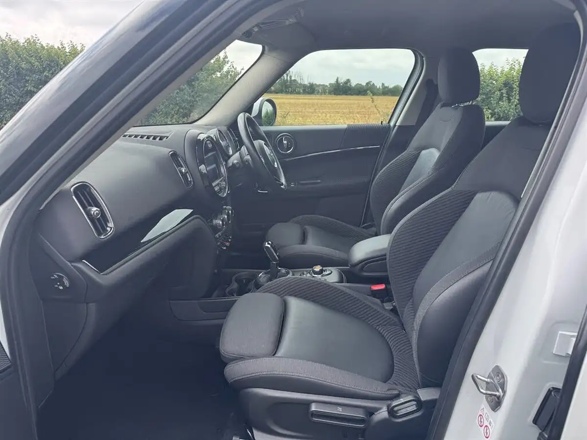 2018-mini-countryman-20td-cooper-d-ss-all4-auto-big-10