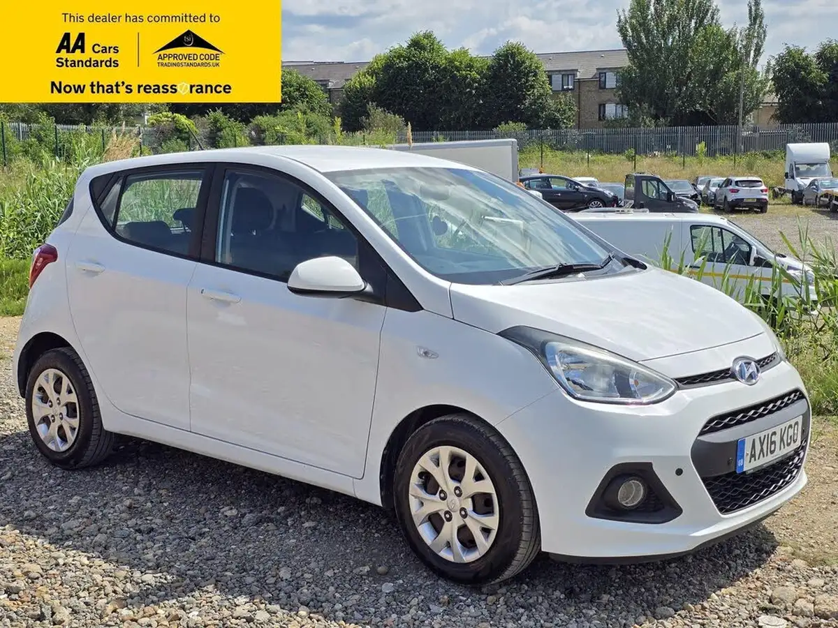 2016-hyundai-i10-12-se-auto-big-0